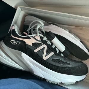 New Balance 990 size 7